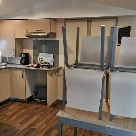 Mobil Home, Animaux Ok, Clim - 6 Pers. - Api-1-52-2906 * Verteillac