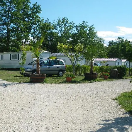 Mobil Home, Animaux Ok, Clim - 6 Pers. - Api-1-52-2906 * Verteillac